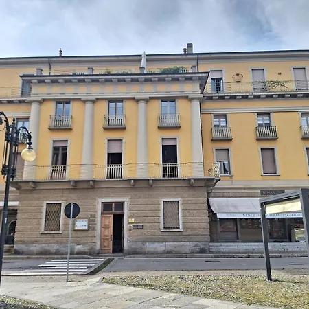 Chic Brand New At Palazzo Giuliani Daire *