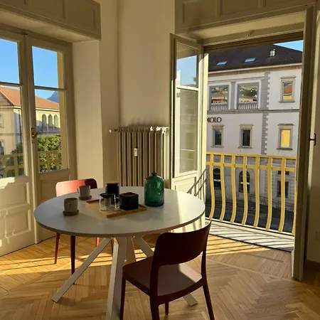 Apartamento Chic Brand New At Palazzo Giuliani Intra