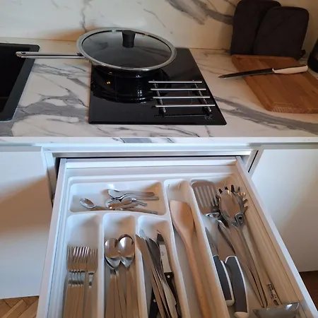 Chic Brand New At Palazzo Giuliani Daire