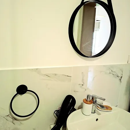 Chic Brand New At Palazzo Giuliani Apartamento