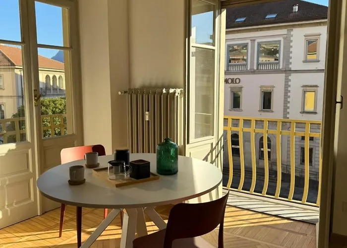 Apartment Chic Brand New At Palazzo Giuliani Intra